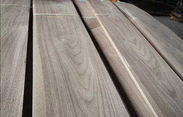 Hoja de chapa de madera de la nuez natural para los gabinetes, grueso de 0.5m m