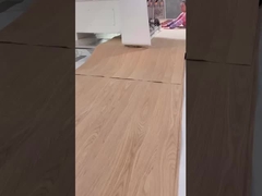 Hoja de chapa de carilla de coronilla de olmo marrón natural cortada para madera contrachapada