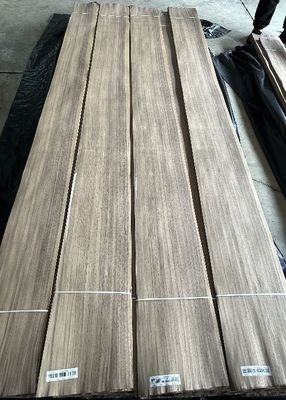 Hoja de chapa de chapa natural de nuez americana con un grosor de 0,2 mm para madera contrachapada