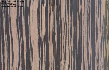 El ébano de Brown reconstituyó la anchura de madera de la chapa 640m m con técnicas cortadas del corte