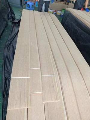 Hojas de chapa de chapa de madera cortada en cuartos con espesor de 0,5 mm para contrachapados