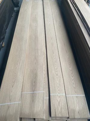 Hojas de carilla de roble blanco de alta calidad cortadas en corona para madera contrachapada