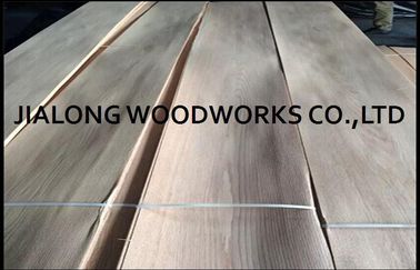 Las hojas de chapa del roble de la madera dura aclaran el corte/las hojas chapeadas de la madera contrachapada