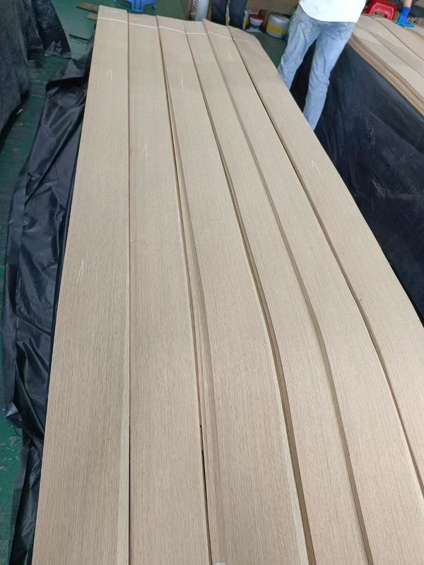 Hojas de chapa de chapa de madera cortada en cuartos con espesor de 0,5 mm para contrachapados